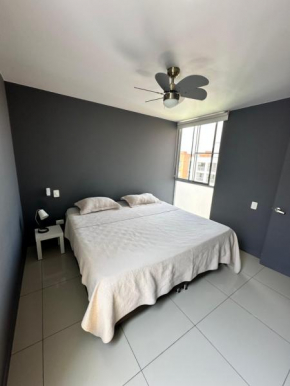 Well-Come Cozy Family AC-3BR-2BA-Pool-Parking